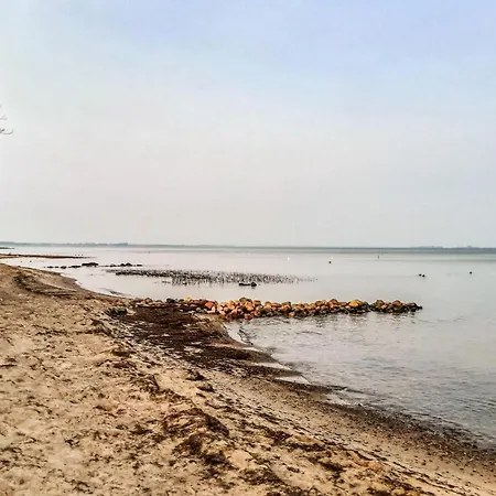 1 Bedroom Ocean Front In Loissin