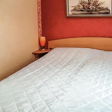 1 Bedroom Gorgeous In *